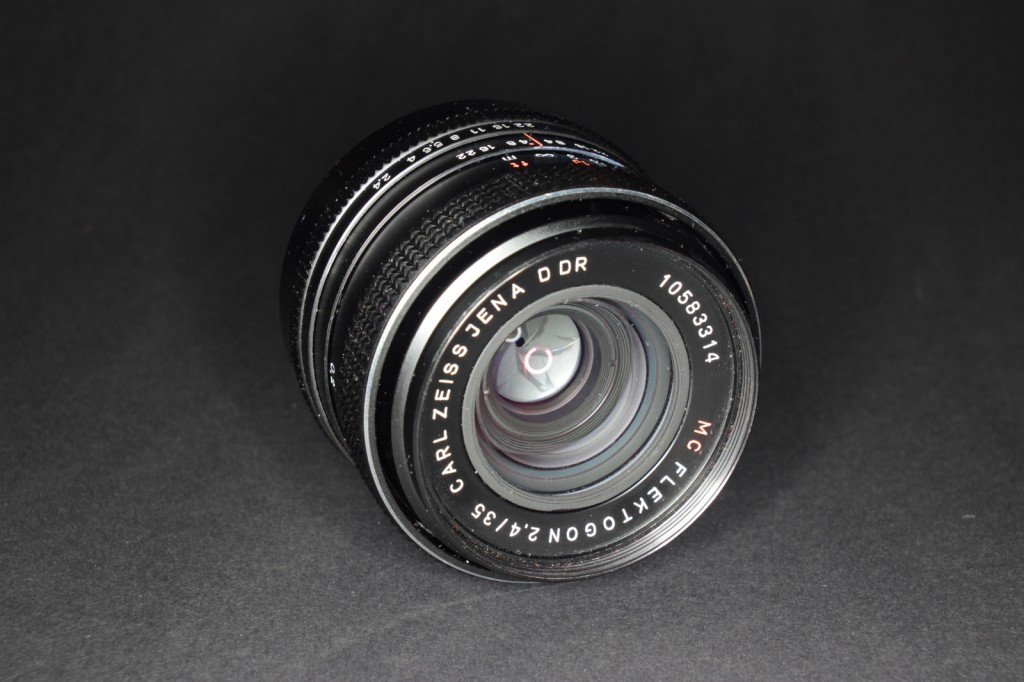 Carl Zeiss Jena 2,4/35mmCarl Zeiss Jena 2,4/35mm