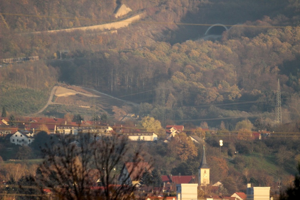 Die A8 am Aichelberg.